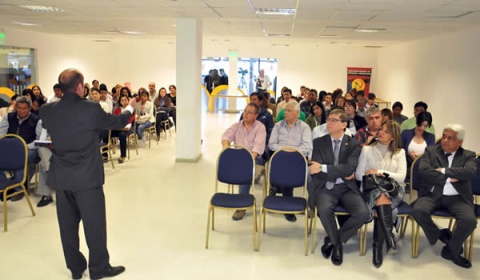 Curso de cortesía judicial para empleados de los juzgados de Orán