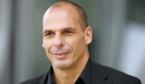 Yanis Varoufakis enfrenta una demanda por 'alta traición'
