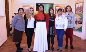 Enorme Juana Azurduy