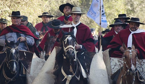 Cabalgata a la Quebrada de la Horqueta en honor al general Güemes