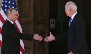 Putin anuncia que ha acordado con Biden el retorno de los embajadores