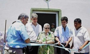 Un juez federal procesa a Bonafini y a los Schoklender por presunto fraude al Estado