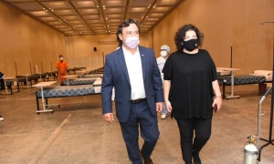 El gobernador Sáenz y la ministra Vizzotti recorren el Centro de Recuperación COVID-19 de Limache