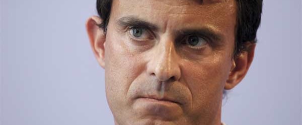 Monárquicos y republicanos a mordiscones, en la Casa Histórica de Tucumán y en la Plaça de Sant Jaume