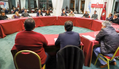 Gobierno de Salta: Un gabinete sin papeles y, probablemente también, sin ideas