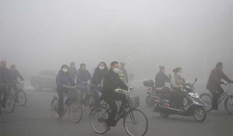 Segundo día de alerta roja en Beijing por los altos niveles de contaminación