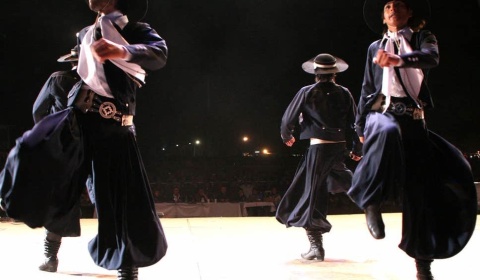Noche de malambo en el ciclo 'Historias Mínimas' del Ballet Folklórico de la Provincia