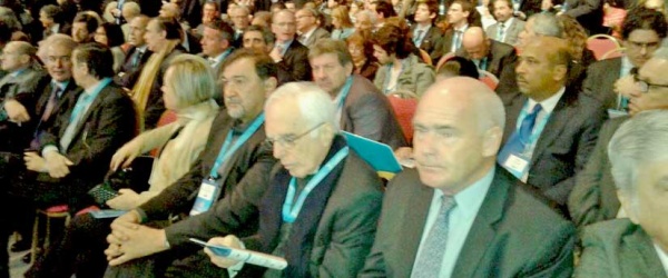 Isa comparte cartel con Lula en un congreso internacional