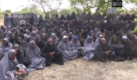 Boko Haram pretende cambiar las jóvenes nigerianas secuestradas por rebeldes presos