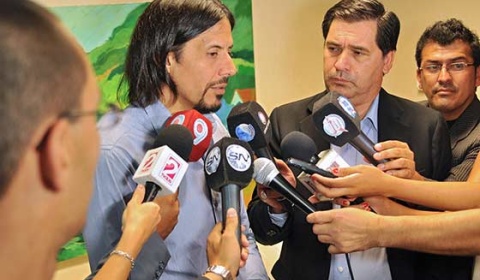 Parodi visita el call center de la futura línea 148 de atención ciudadana