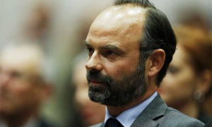 Macron nombra primer ministro al conservador Edouard Philippe
