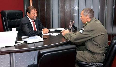El vicegobernador Miguel Isa recibe al jefe de la Agrupación Salta de Gendarmería Nacional
