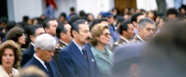 Si Videla asistió a la Procesión del Milagro, ¿por qué no puede hacerlo Macri?