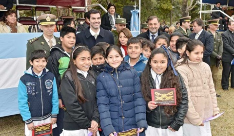 Urtubey preside los actos del 78º aniversario de la Gendarmería Nacional