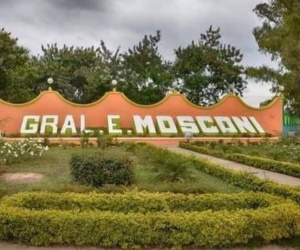 Factores políticos en la crisis de General Mosconi
