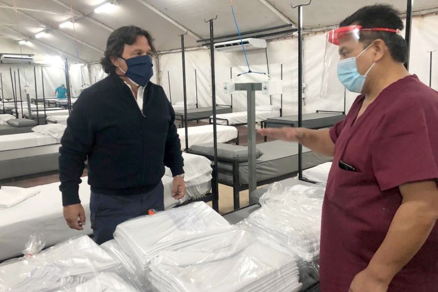 El gobernador Sáenz durante su visita