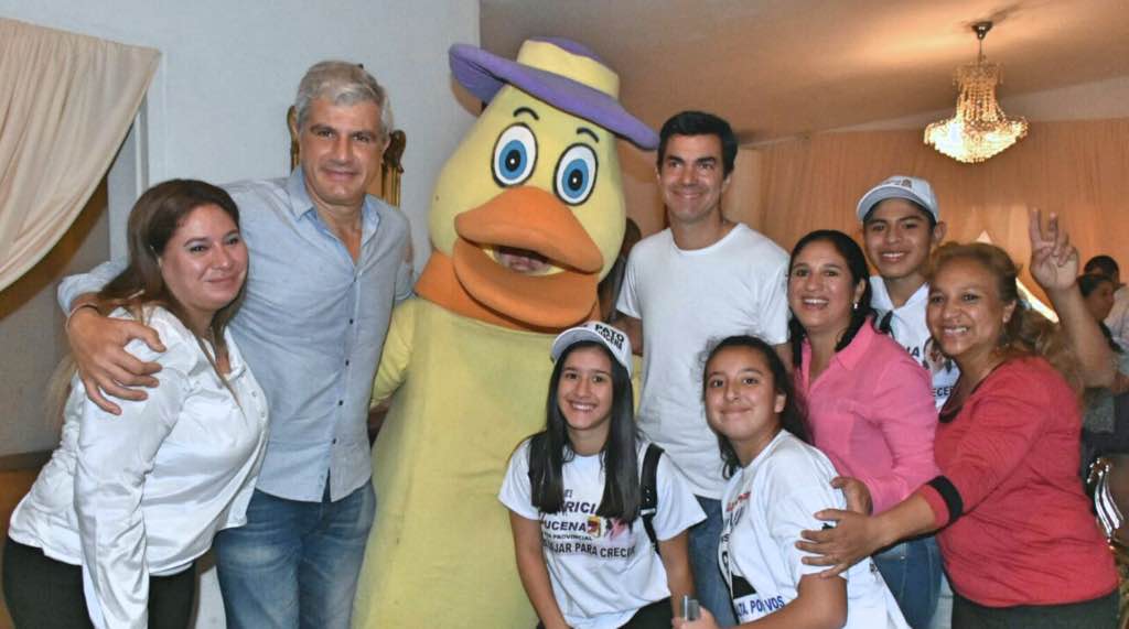 Zottos, Urtubey y el pato Aparato mt_nothumb