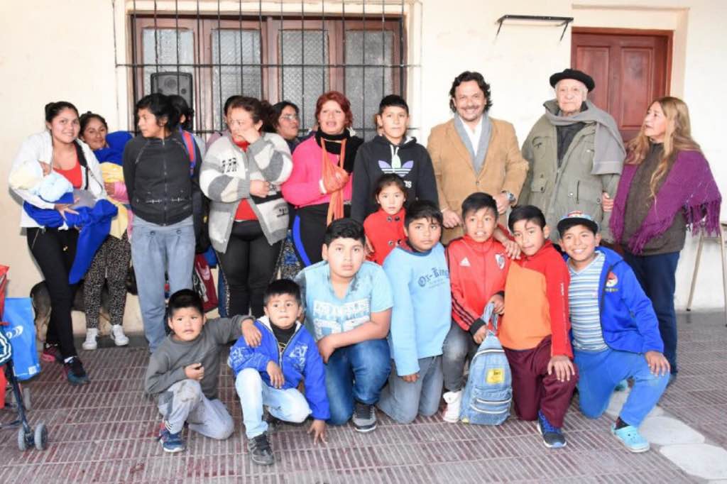 Sáenz visita el comedor infantil de Escobar Saravia mt_nothumb