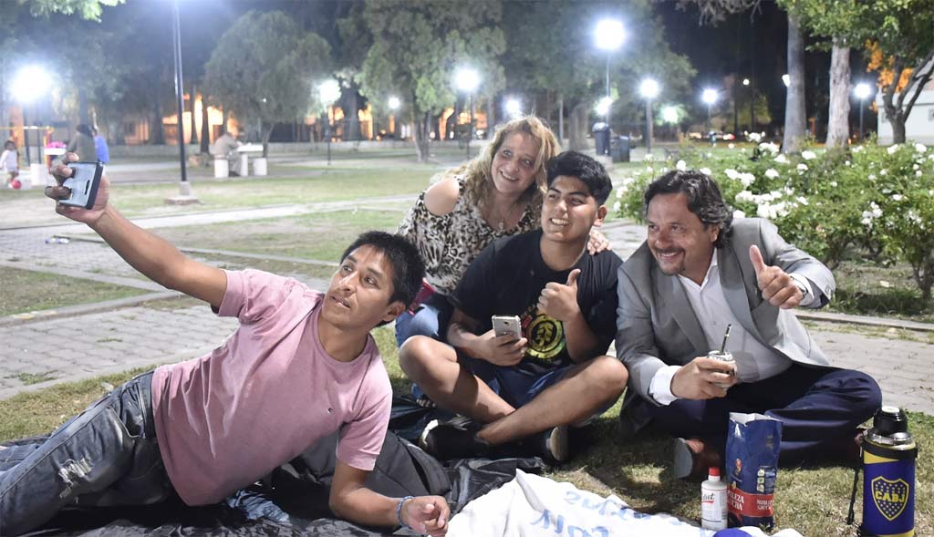 El intendente Saénz en el Parque San Martín