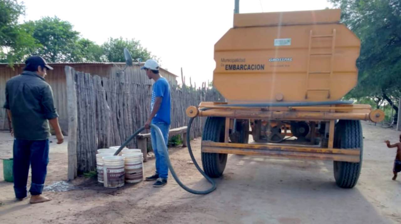 Distribución de agua potable en el noreste de Salta