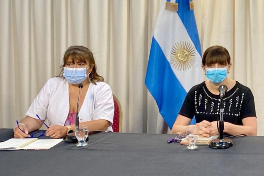Silvia Cardozo y Adriana Jure en conferencia de prensa