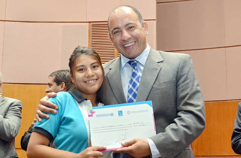 Roberto Dib Ashur y una cautivante sonrisa que expresa hasta qué punto vive una 'situación de felicidad' bien puesta mt_nothumb