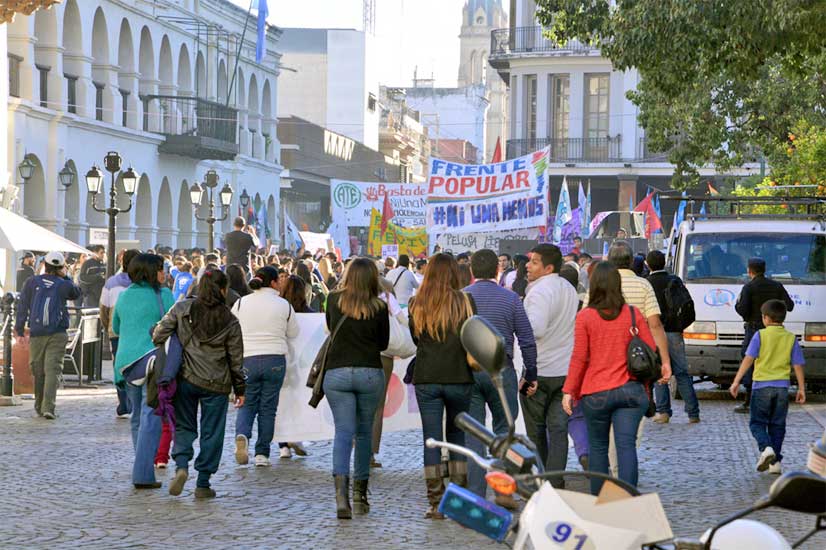 Marcha en la Plaza 9 de Julio - Imagen de archivo