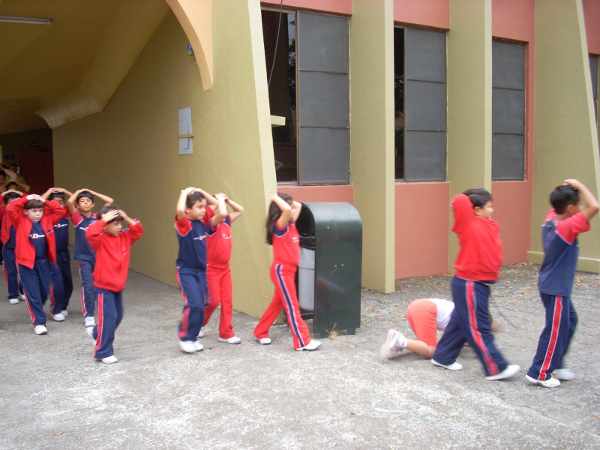 Simulacro de evacuación sísmica